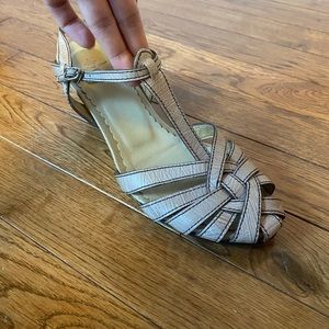 SODA 2” beige leather sandal wedge w/ wooden heel